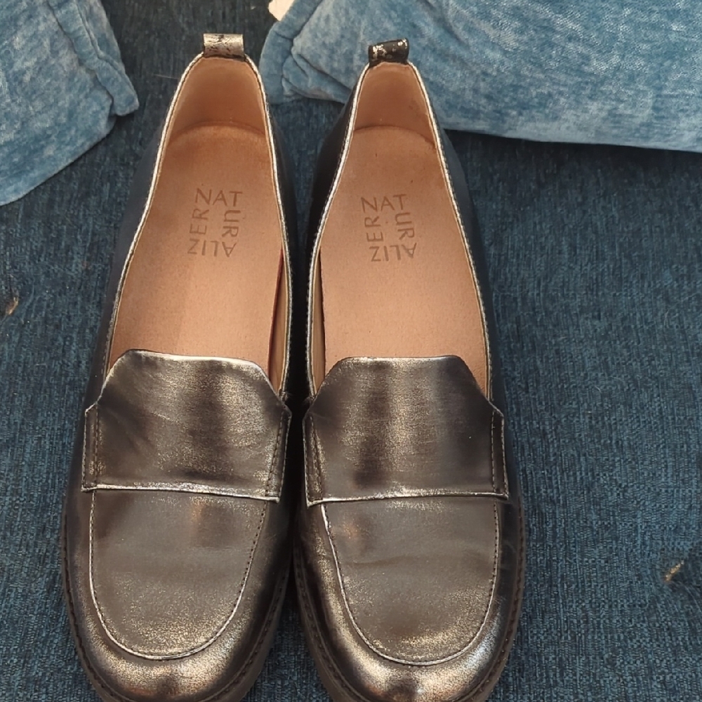 Naturalizer Women's Metallic Loafers